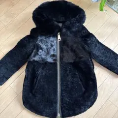 黒毛皮ファーコート フード付き　購入時は11万円ぐらい