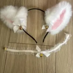 ウサギ耳カチューシャとチョーカー