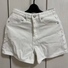 ショートパンツ　デニム　ホワイト