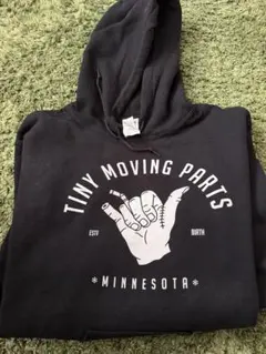 TINY MOVING PARTS パーカー