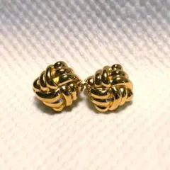 Vtg MONET モネ ゴールド　ノットデザイン　クリップイヤリング