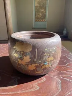 美品　時代　桐火鉢　秋草蒔絵 火鉢　螺鈿入り　茶道具　骨董品　木製火鉢　100年のサムネイル