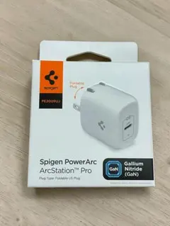 【極美品/新品】Spigen 20W USB-C 急速充電器 GaN窒化ガリウム