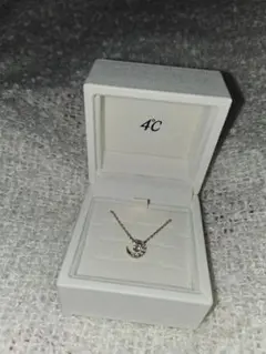 4℃ シルバー 月形ペンダントネックレス