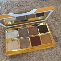Too Faced Hot Buttered Rum アイシャドウパレット