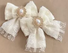 量産型　ヘアリボンピン　フリルクリームリボン×ゴールドオーバルパール