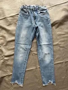【ZARAKIDS】ダメージ加工スキニージーンズ　150
