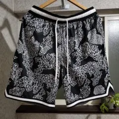 Nike グラフィックショートパンツ ブラック/ホワイト