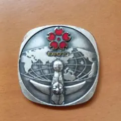 EXPO2025 リサイクル金メッキバッジ ミャクミャク - メルカリ