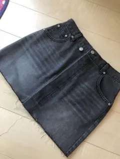 美品　　デニム　切りっぱなし　ブラック