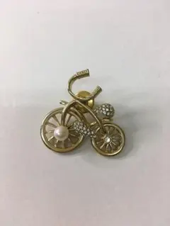 Item thumbnail for item 667cd3ae-ec70-4560-845b-73e8486b4a5c