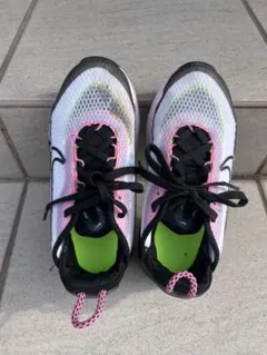 Nike 19センチ　スニーカー ホワイト/ピンク/ブラック