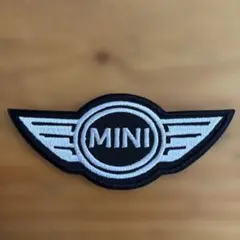 MINI ウィングロゴ ワッペン ブラック