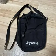Supreme ブラックショルダーバッグ