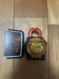 CSM仮面ライダーマルス　金のリンゴロックシード