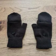 黒の指なし手袋 ボタン付き