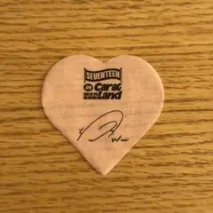 ケレン ウジ 紙吹雪 落下物 ハートサイン