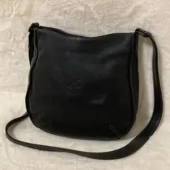 極美品 KITAMURA キタムラ レザー ロゴ ショルダーバッグ ブラックのサムネイル