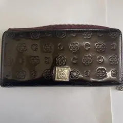 CLATHAS 長財布 エナメル カメリア ラウンドファスナーのサムネイル