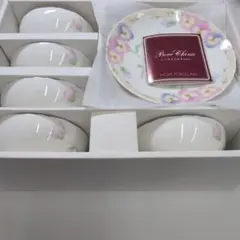 ボーンチャイナ 花柄 カップ＆ソーサーセット