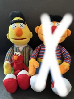 UNIQLO KAWS SESAME STREET ぬいぐるみ 2体セット - メルカリ