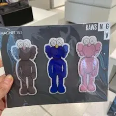KAWS NGV 立体マグネット