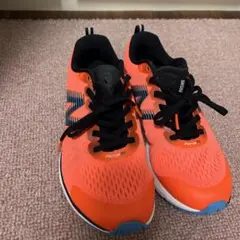 New Balance ランニングシューズオレンジ