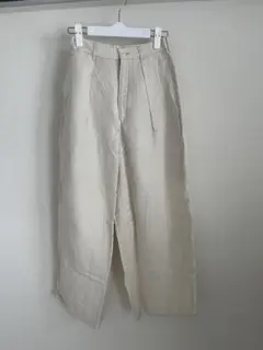 ❗️売り尽くしセール　GU ベージュ ワイドパンツ スリット入り