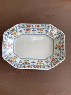 花柄 八角皿 磁器 プレートのサムネイル