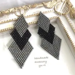 メタルグレー×ブラック×メタルグレー/ピアス♡イヤリング