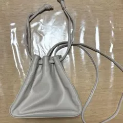GU 巾着バッグ ベージュ 合皮