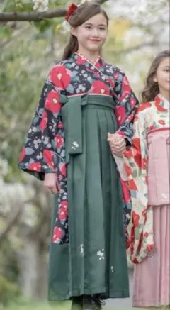 卒業式袴　キャサリン　小学生　花柄着物セット（黒・緑・赤）のサムネイル