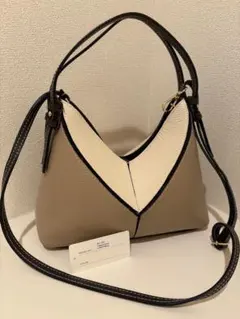 AULENTTI＊レザーバッグのサムネイル