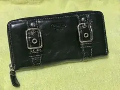 COACH 長財布 ブラック バックルデザイン