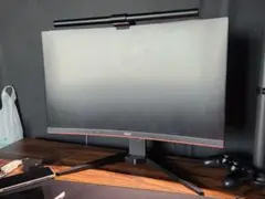 湾曲モニター