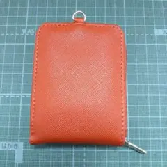カード ケース 赤系 コンパクトかつ多収納♪