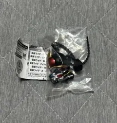 新品　仮面ライダークウガ　カラフルマルチチャーム ガチャ