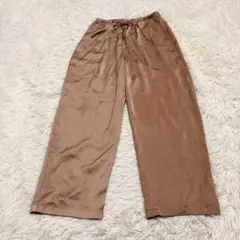 y7022 美品✨ユニクロ サテンイージーパンツ ワイド ウエストゴム ドロスト