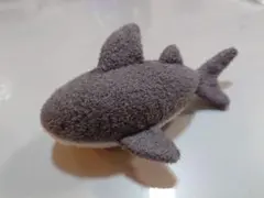 ジェラートピケ　サメ　ラトル　ガラガラのサムネイル