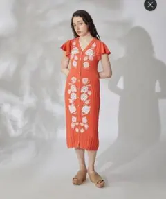 新品未使用　フラワーレースワンピース