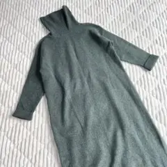 【a4022】UNIQLO 人気完売品 スフレヤーンタートルネックワンピース M