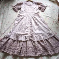 新品 ピンクハウス♥フード付きピコフリルいっぱいのタブリエ／黒 フード付きローンワンピース｜ピンクハウスオフィシャル