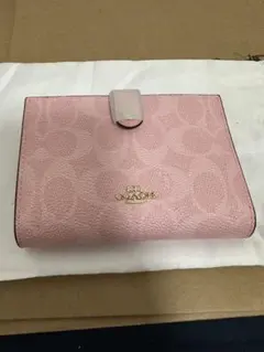 COACH 二つ折り財布 ピンク シグネチャー 並行輸入品:アウトレット品