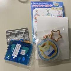 サンリオキャラクターズ　　アクリルキーホルダー　ポムポムプリン