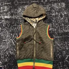 Item thumbnail for item 208aed59-ce73-4815-a6bc-033d5c996210