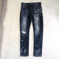 スリムフィットジーンズ