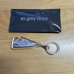New Balance Grey Days キーホルダーのサムネイル