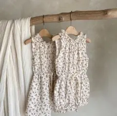 美品　Anneshirley 花柄ロンパース　M