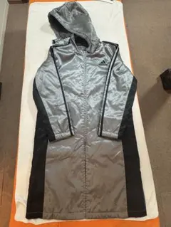 美品❗️adidas フード付きベンチコート シルバー/ブラック