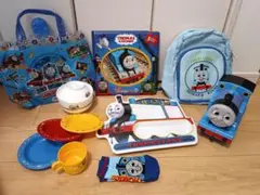 トーマス　プールバッグ　ランチプレート　リュック　靴下　パズル　コストコのサムネイル